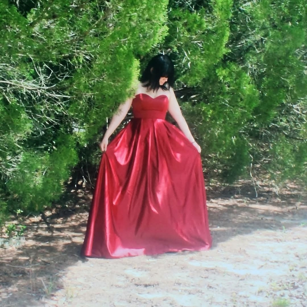 Vibrant Red Strapless Sweetheart Prom Gown